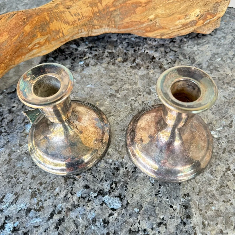 Vintage International Silver Co. 3.5” Pair Of Silver Candle Holders Decorative